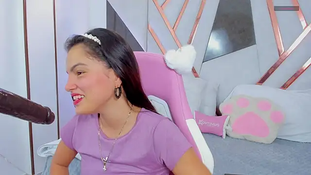 cutie sarax1 online show from 10/26/25, 01:55