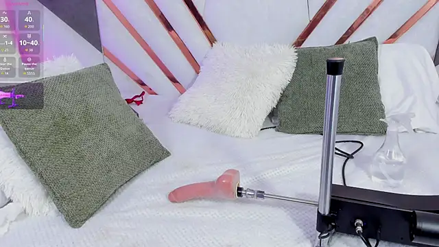 cutie sarax1 online show from 09/24/25, 07:42