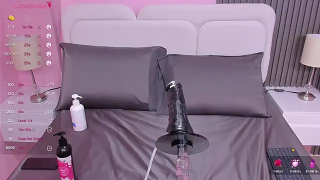 honey sofii  online show from 03/08/25, 11:16