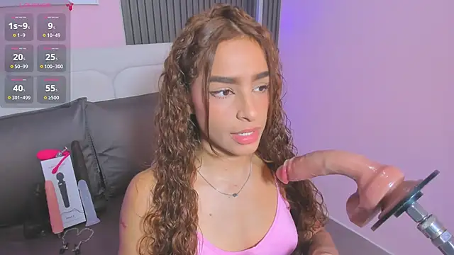 Snapshot of honey_sofii_ chatting on 02/18/26, 11:39 honey sofii online show from 02/18/26, 11:39