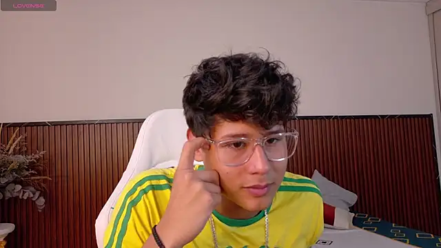 Raiden  Boy online show from 02/28/25, 10:28