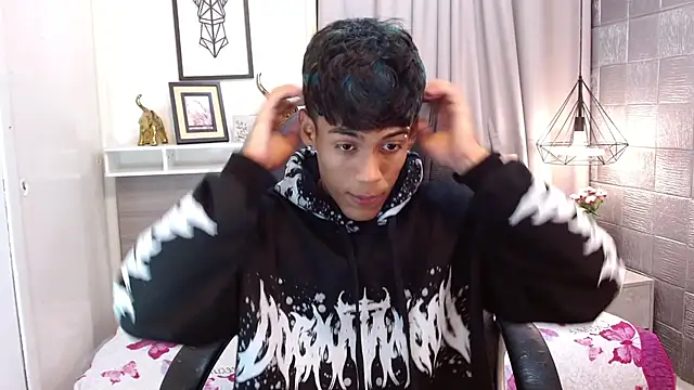 RyanKing19 online show from 10/21/25, 04:12