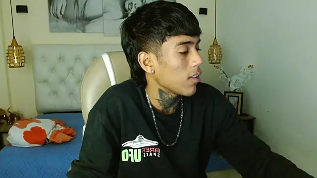 RyanKing19 online show from 02/25/25, 01:43
