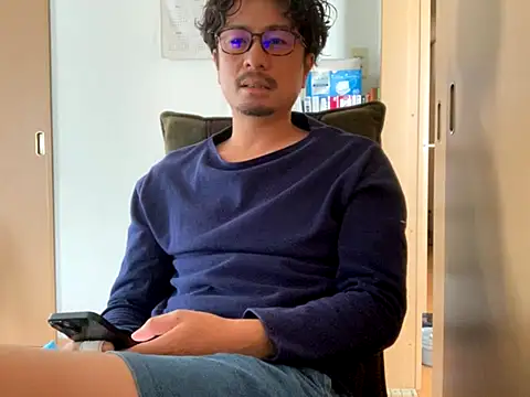 Snapshot of masato1115aa chatting on 09/11/25, 12:54 masato1115aa online show from 09/11/25, 12:54