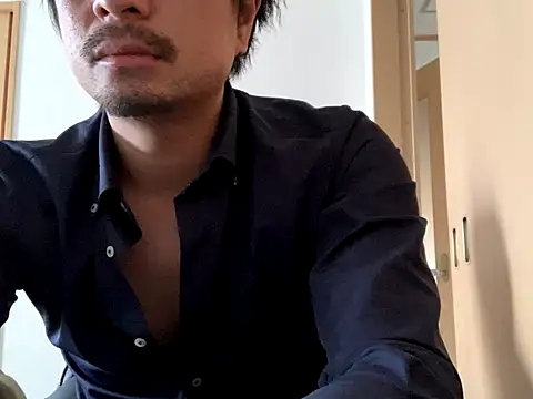 Snapshot of masato1115aa chatting on 10/15/25, 02:21 masato1115aa online show from 10/15/25, 02:21