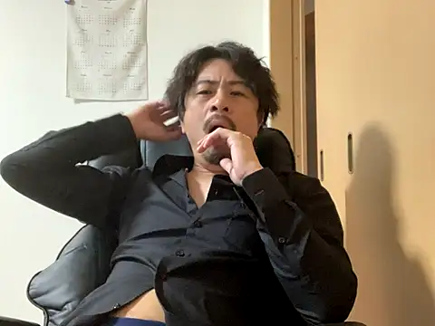 Snapshot of masato1115aa chatting on 10/20/25, 12:45 masato1115aa online show from 10/20/25, 12:45
