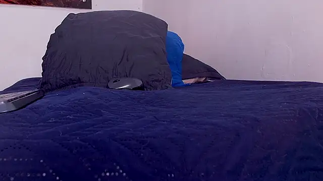 abigail fx online show from 11/01/25, 03:02