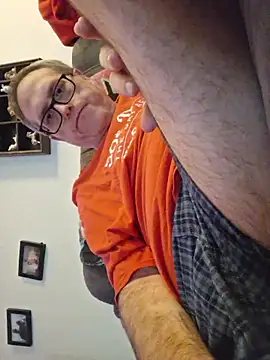 Smallone327 online show from 11/09/25, 05:22