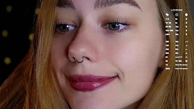 EmilaMills online show from 10/18/25, 12:45