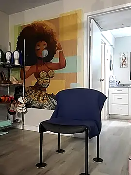 Queenanitadix online show from 11/28/25, 09:31