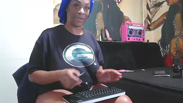 Queenanitadix online show from 03/21/26, 03:27