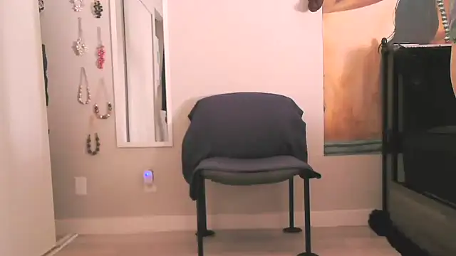 Queenanitadix online show from 02/07/26, 09:12