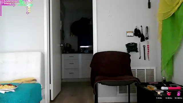 Queenanitadix online show from 06/26/26, 03:51
