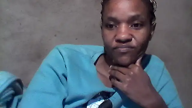 Snapshot of sexybigass31 chatting on 05/18/26, 12:22 sexybigass31 online show from 05/18/26, 12:22