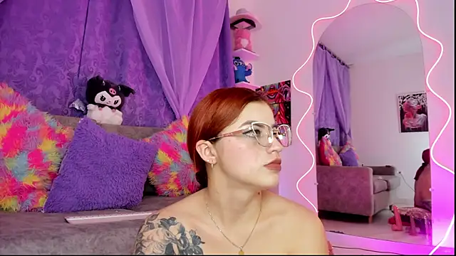MelaniJhonson online show from 06/19/26, 02:28