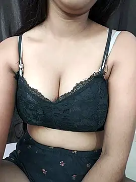 Snapshot of Fiza-Rani chatting on 03/06/25, 07:03 Fiza-Rani online show from 03/06/25, 07:03