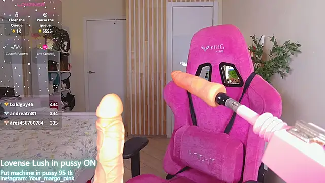 Snapshot of Margony chatting on 04/11/26, 07:45 Margony online show from 04/11/26, 07:45