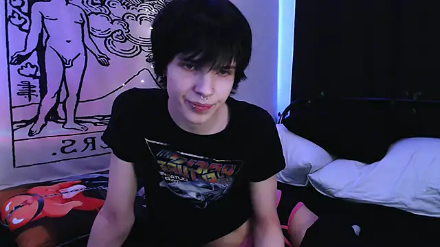 Snapshot of timi-moon chatting on 02/26/25, 09:01 timi-moon online show from 02/26/25, 09:01