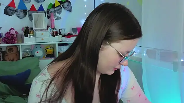 milliedoll online show from 10/24/25, 06:34