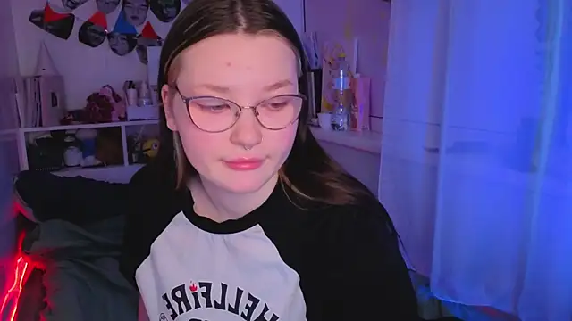 milliedoll online show from 12/19/25, 02:59