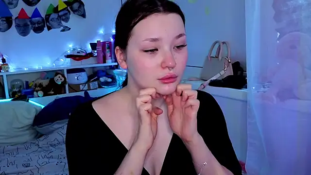 milliedoll online show from 10/29/25, 07:51