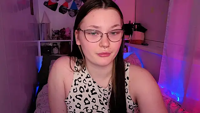 milliedoll online show from 11/26/25, 10:26