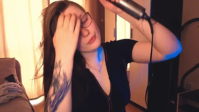 milliedoll online show from 04/14/26, 04:17