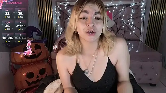 lili conor s online show from 10/23/25, 03:38