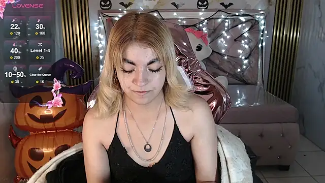 lili conor s online show from 10/07/25, 04:13