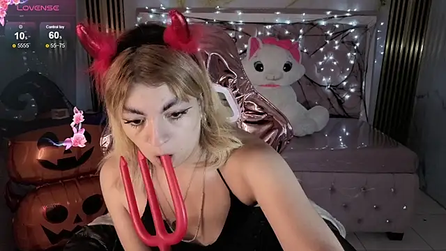 lili conor s online show from 10/26/25, 01:00