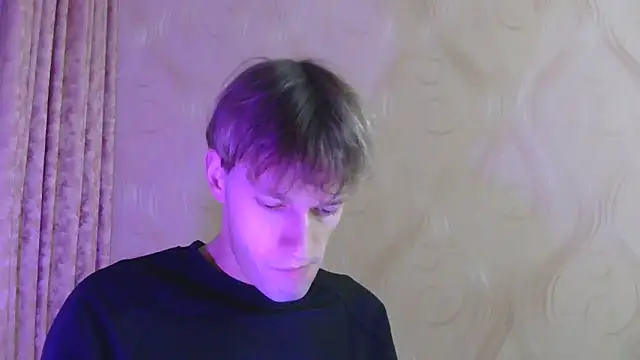 Snapshot of frama666 chatting on 01/06/26, 03:05 frama666 online show from 01/06/26, 03:05