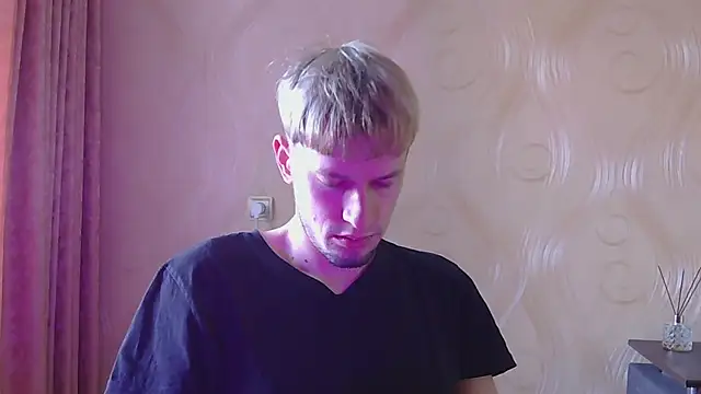 Snapshot of frama666 chatting on 02/19/26, 01:08 frama666 online show from 02/19/26, 01:08