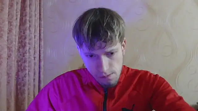 Snapshot of frama666 chatting on 12/21/25, 02:19 frama666 online show from 12/21/25, 02:19