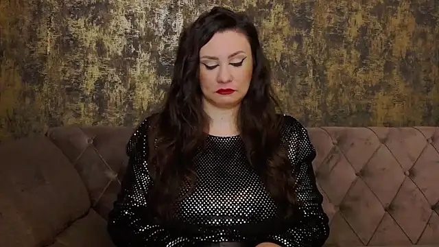 MistressAmberCrost online show from 02/16/26, 07:29