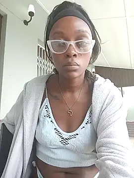 Snapshot of xxTatiannaxx chatting on 03/15/25, 08:37 xxTatiannaxx online show from 03/15/25, 08:37