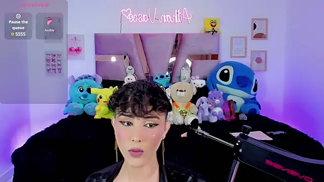 Snapshot of femboy-20 chatting on 03/01/25, 08:42 femboy-20 online show from 03/01/25, 08:42