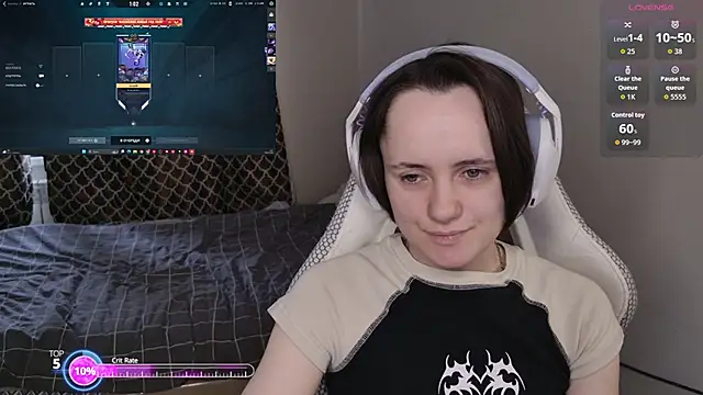 Luna Loveee online show from 02/20/26, 06:26