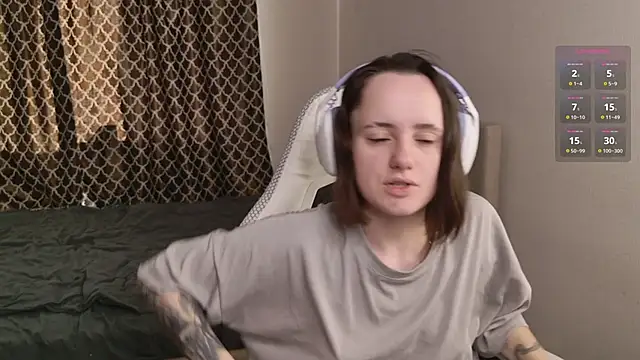 Luna Loveee online show from 09/24/25, 05:03