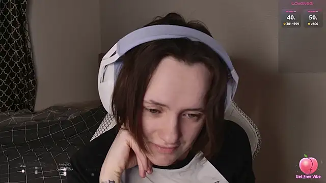 Luna Loveee online show from 04/01/26, 04:03