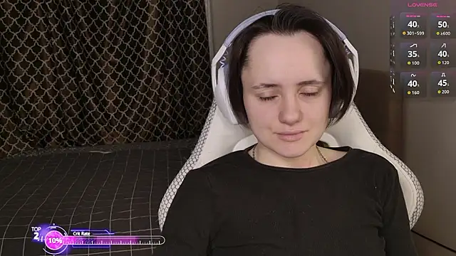 Luna Loveee online show from 02/19/26, 03:58