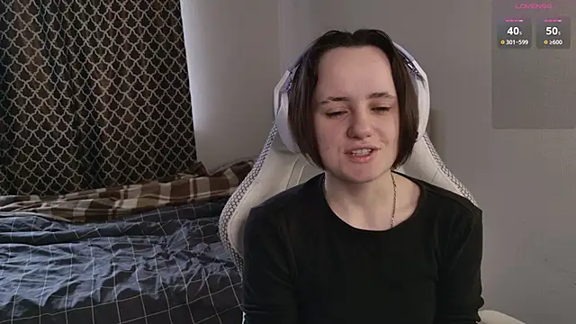 Luna Loveee online show from 05/06/26, 06:17