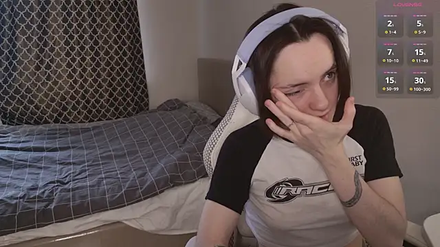 Luna Loveee online show from 04/08/26, 04:58