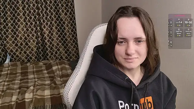 Luna Loveee online show from 09/25/25, 04:18