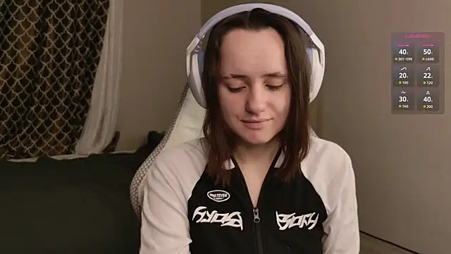 Luna Loveee online show from 11/27/25, 03:40