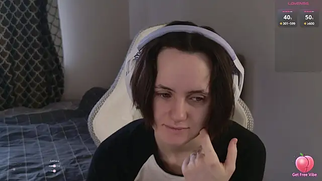 Luna Loveee online show from 03/30/26, 04:03