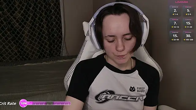 Luna Loveee online show from 02/22/26, 03:42