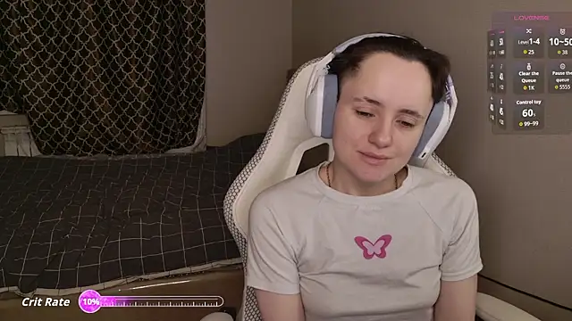 Luna Loveee online show from 02/13/26, 04:23