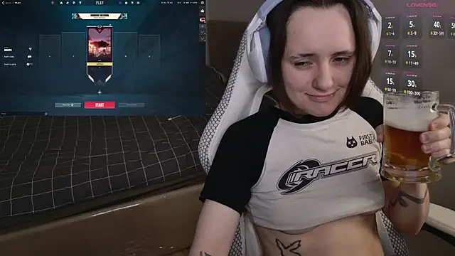 Luna Loveee online show from 05/30/26, 06:24