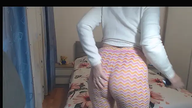 MatureDiana online show from 01/15/26, 02:59