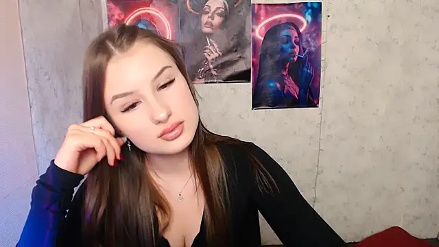  MiaAngell online show from 11/05/25, 02:31